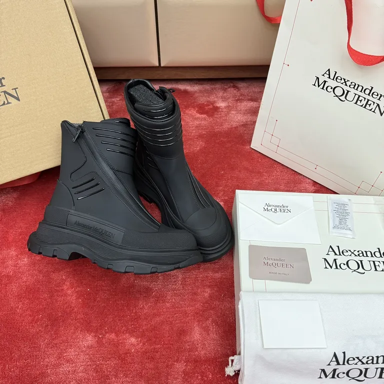 Alexander McQueen Shoe 